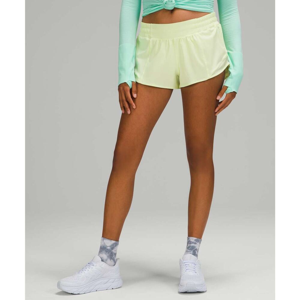 Lululemon Hotty Hot Short LR Short 2.5" Size 6 Green NWT